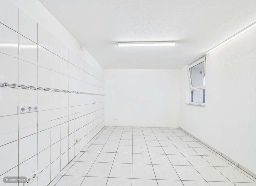 Immobilie in Lahr/Schwarzwald - Einfamilienhaus in Lahr: 7 Zimmer & Potenzial zum Zweifamilienhaus - Bild 2