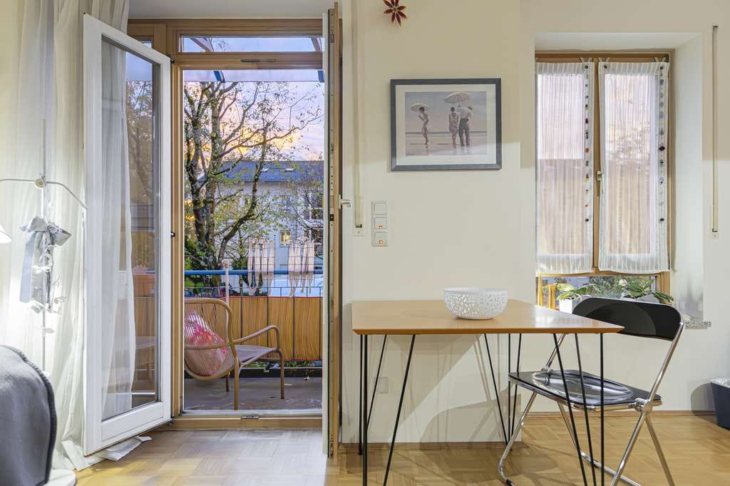 Immobilie in Holzkirchen - Attraktives, vermietetes Apartment in Holzkirchen mit Tiefgaragenstellplatz inklusive - Bild 1