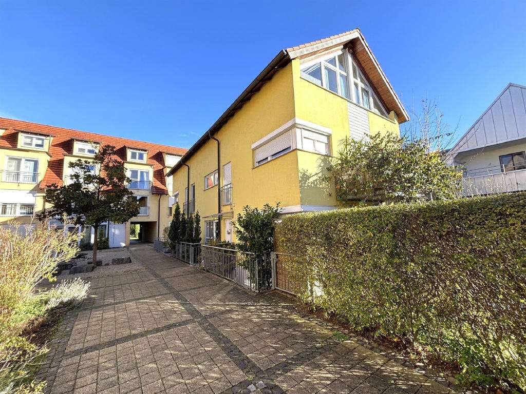 Immobilie in Neuenburg am Rhein - Modernes Wohnen auf 4 Ebenen - Bild 1