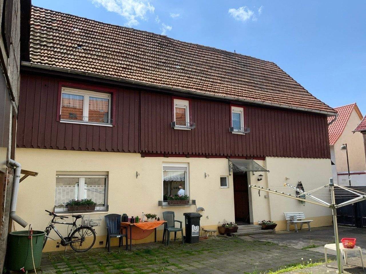 Immobilie in Erfurt - Einfamilienhaus nebst großer Scheune in Bischleben. - Bild 2