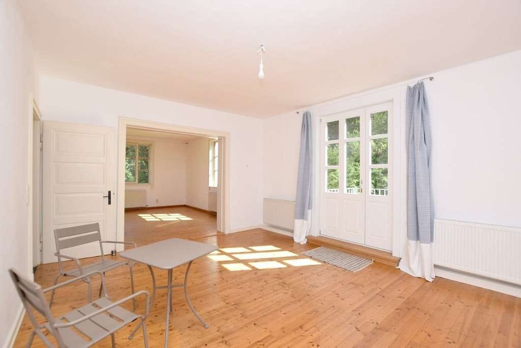 Immobilie in Steinhorst - Wunderschöne, große Landhaus-Villa auf 2.000m² idyllischem Grundstück mit Bachlauf. - Bild 3