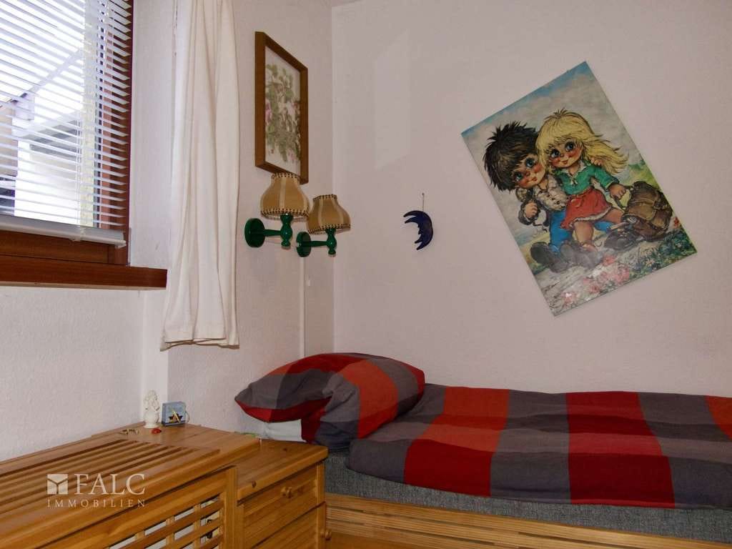 Immobilie in Riedenburg - Einfach Mehr: Gepflegte Nichtraucher-2-Zimmer-Wohnung, möbiliert, Aufzug, Süd-Loggia-Balkon. TG. - Bild 4