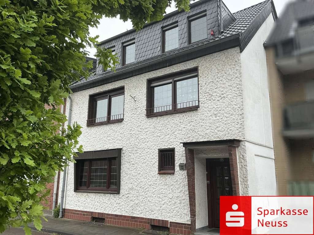 Immobilie in Jüchen - Einfamilienhaus mit Garten für die große Familie  - Bild 0