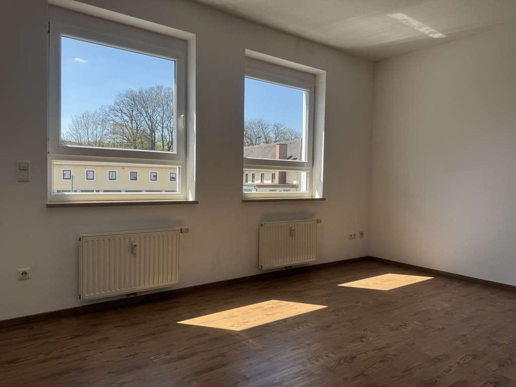 Immobilie in Kumhausen - Großzügige Maisonettewohnung mit 3 Zimmern, Einbauküche und modernem Wohnkomfort! - Bild 2