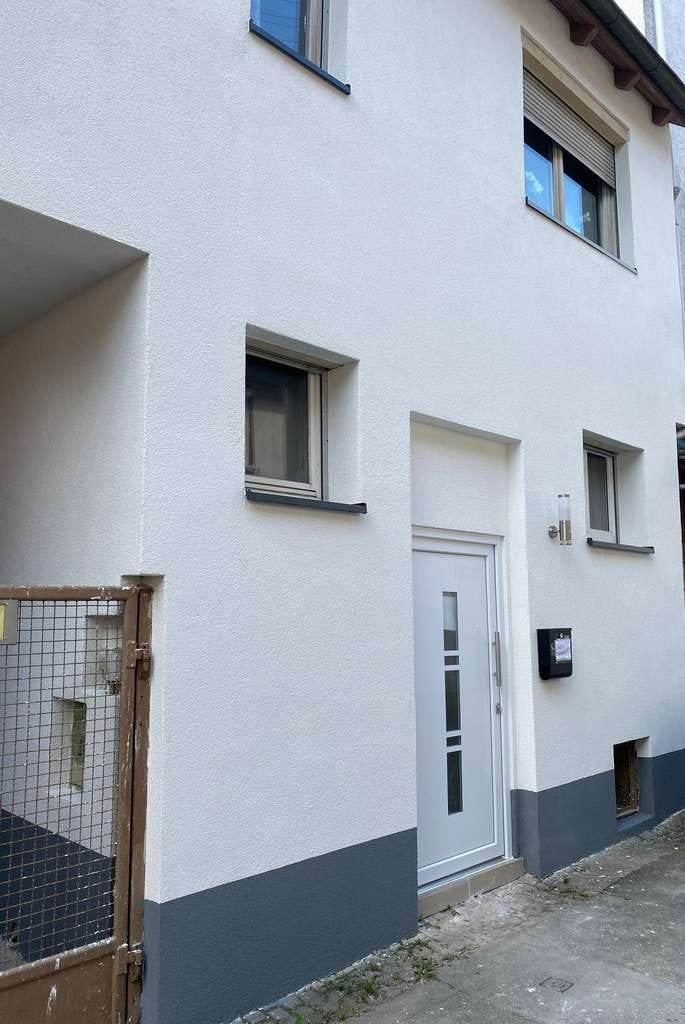 Immobilie in Brackenheim - Doppelhaushälfte mit sep. Gartengrundstück und Gartenhaus - Bild 3