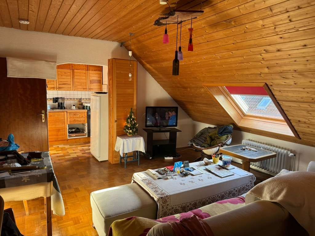 Immobilie in Bad Liebenzell - Charmante 2-Zimmer-Wohnung mit Südbalkon in idyllischer Höhenlage – Bad Liebenzell Unterlengenhardt - Bild 0