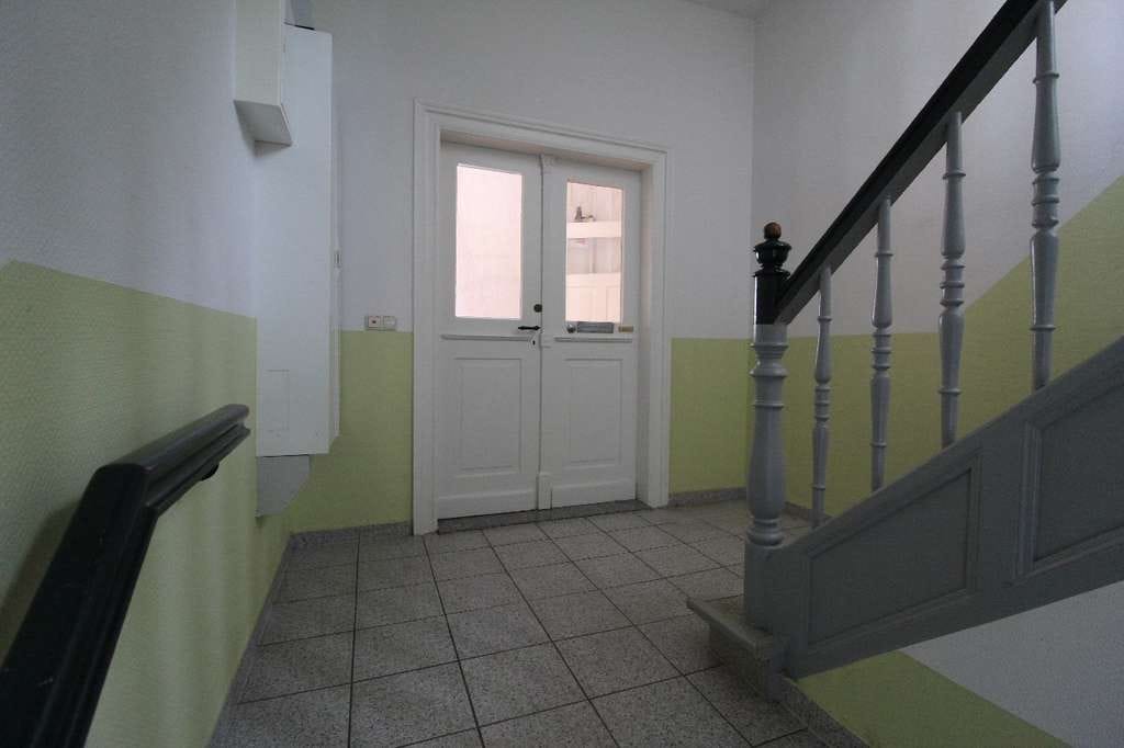 Immobilie in Gößnitz - 3 freie Wohnungen im Vorderhaus und 2 Wohnungen im Hinterhaus - Bild 1
