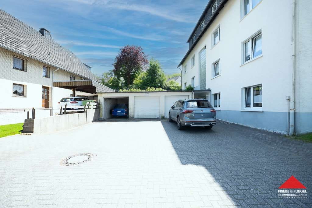 Immobilie in Kierspe - Vermietete Eigentumswohnung mit Garage in Kierspe-Dorf - Bild 1