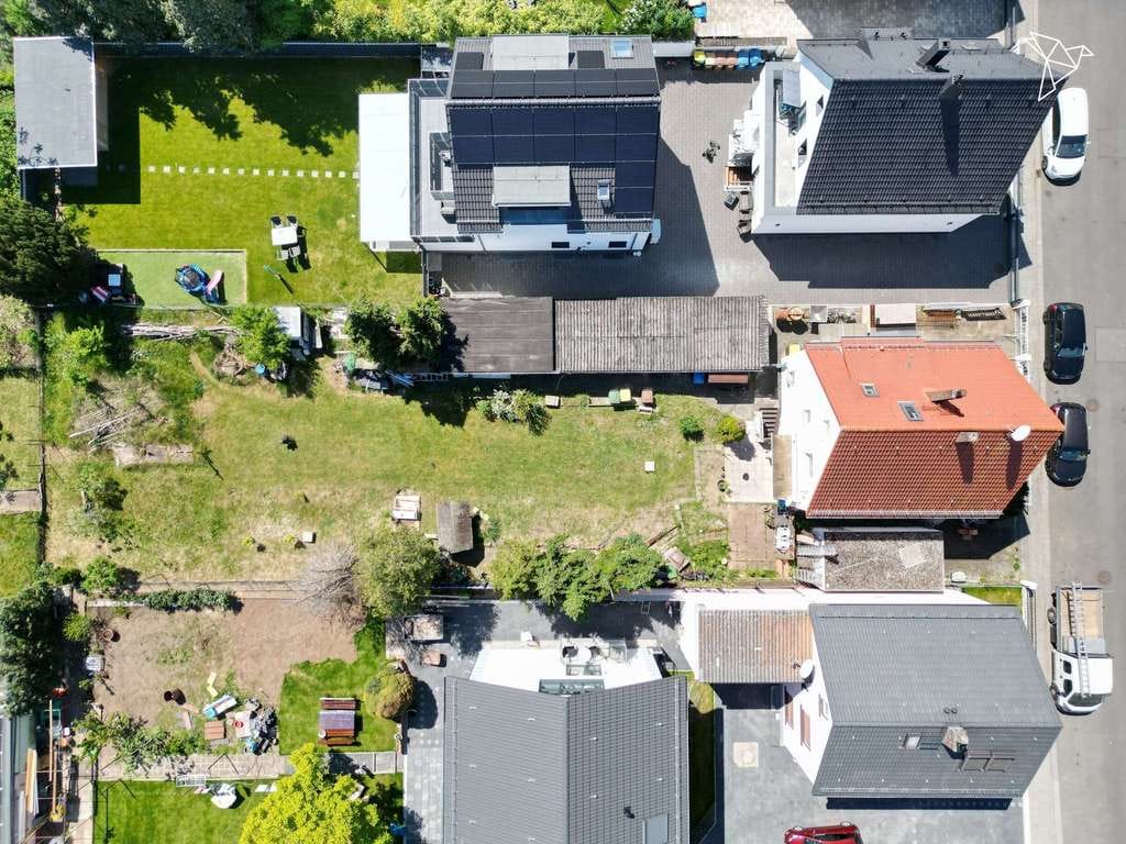 Immobilie in Raunheim - ENTWICKLUNGSPOTENTIAL 📈 Sanierungsbedürftiges Mehrfamilienhaus mit 790 m² Baugrundstück! - Bild 0