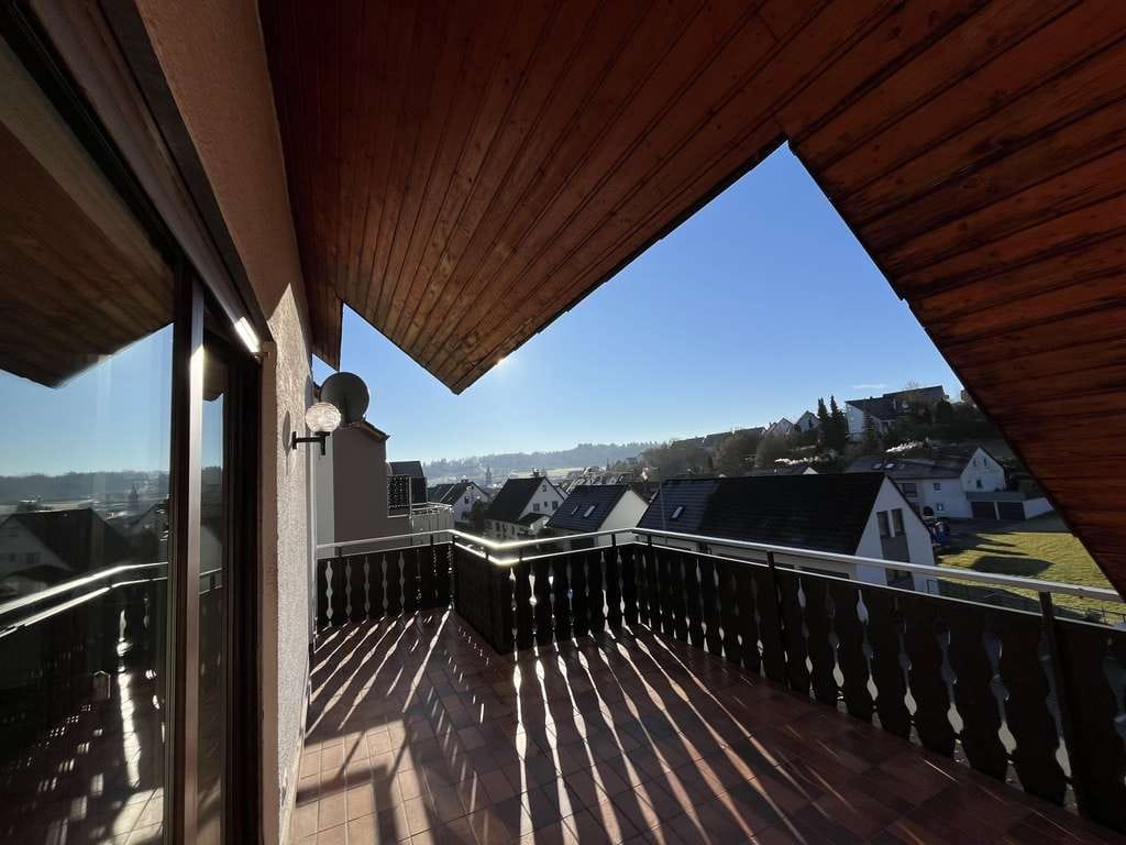 Immobilie in Gechingen - Gechingen: 3,5 ZW über 3 Etagen im Reihenendhaus - Bild 2