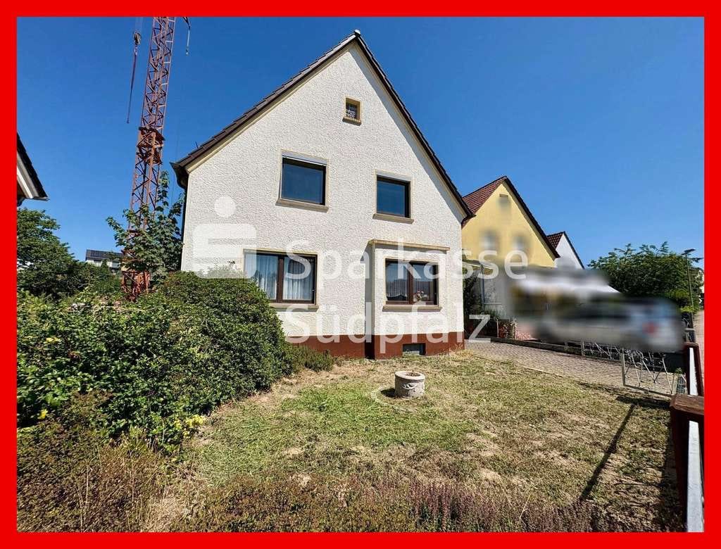 Immobilie in Kandel - Ein Haus mit Potenzial auf 1.288 m² Grundstück - Bild 0