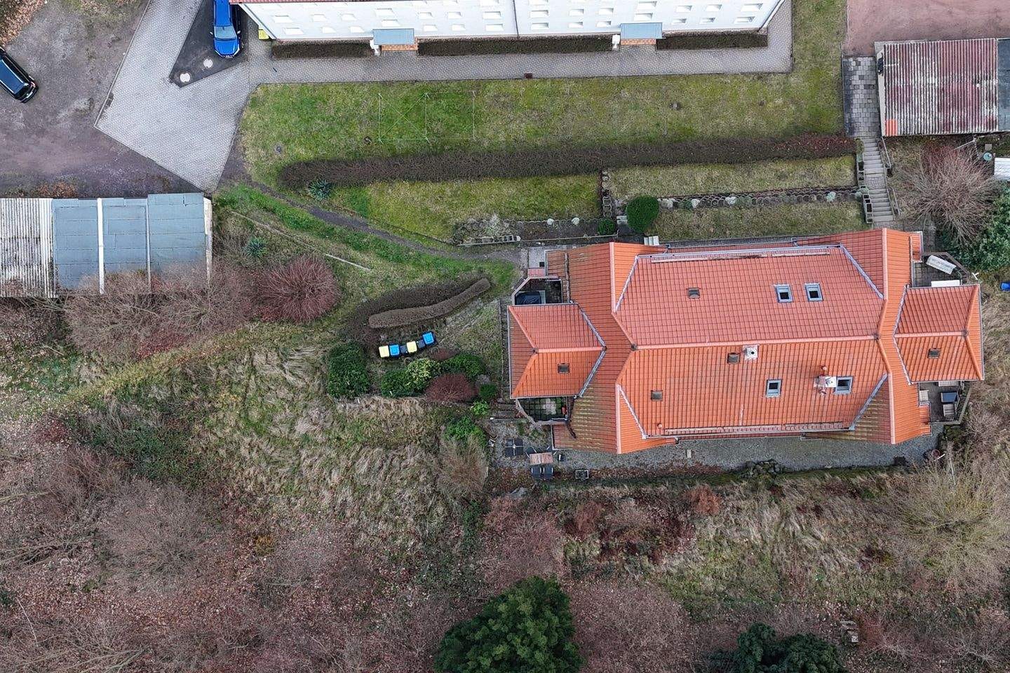 Immobilie in Ruhla - Mehrfamilienhaus mit 4 WE & 7 Garagen – bis zu ca. 8,7 % Bruttorendite in Ruhla - Bild 3