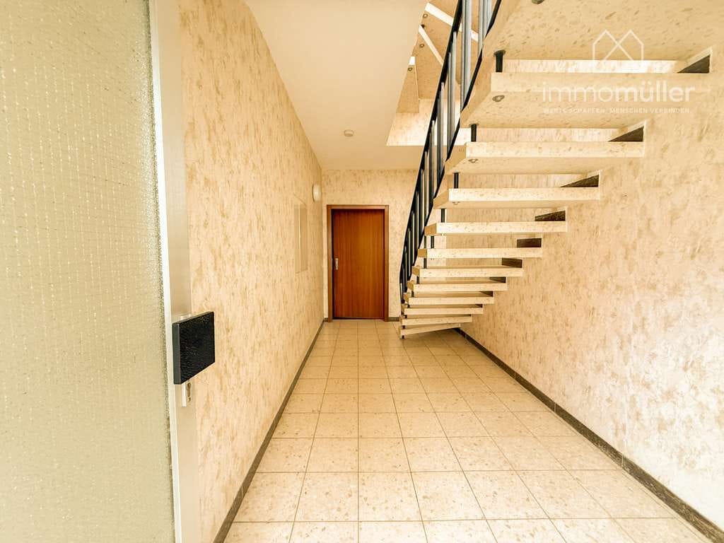 Immobilie in Dackenheim - Ruhe, Raum, Reben – ein Haus mit Charakter und Ausbaupotential im wunderschönen Dackenheim! - Bild 2
