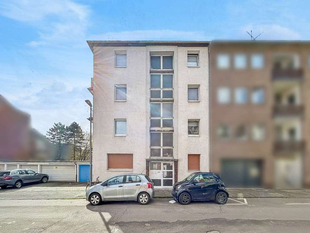 Immobilie in Krefeld - 4-Parteienhaus im Herzen Krefelds als Kapitalanlage - Bild 0