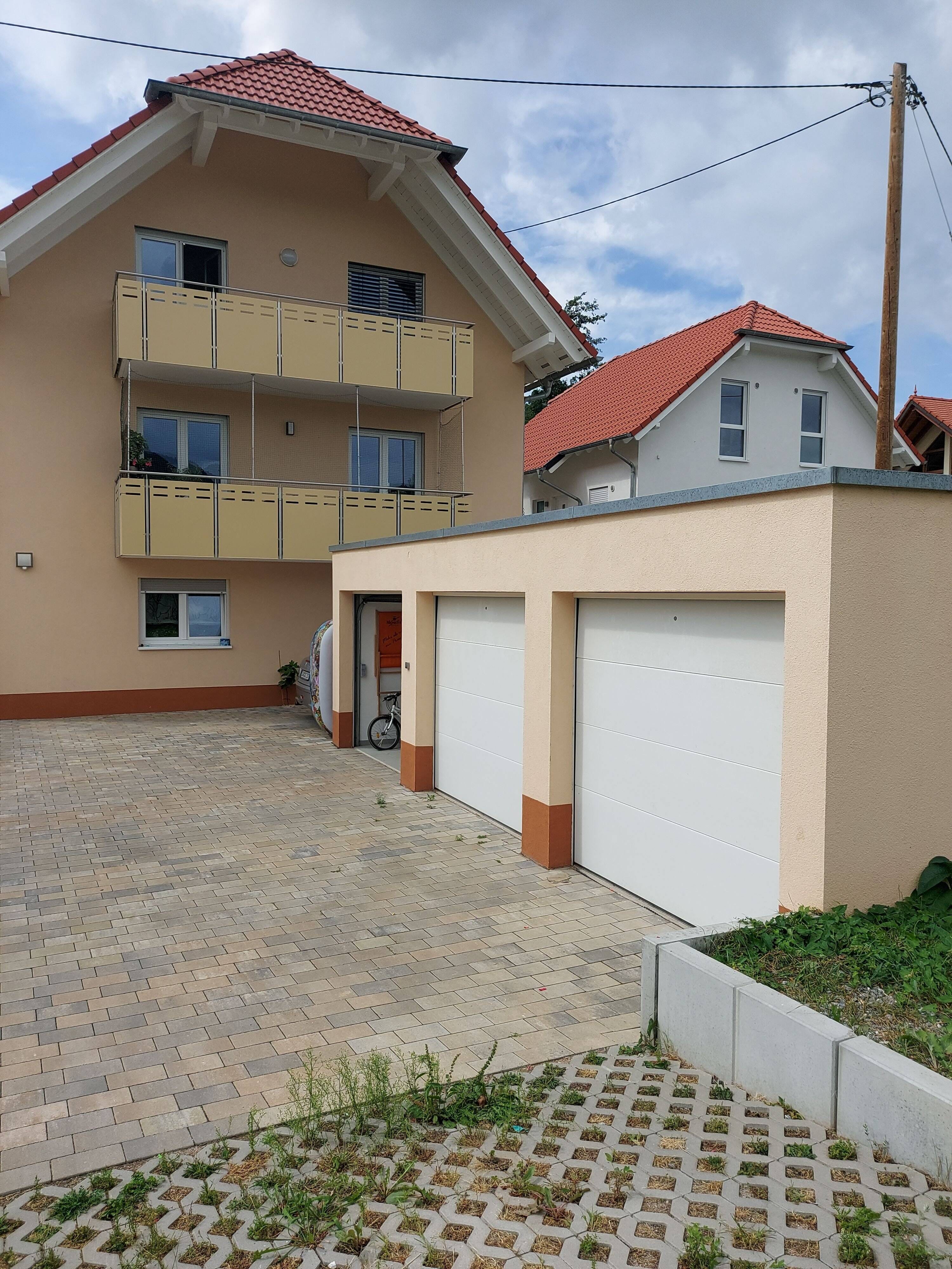 Immobilie in Albersweiler - Moderne 4 Zimmer Wohnung mit Garage und Garten - Bild 0