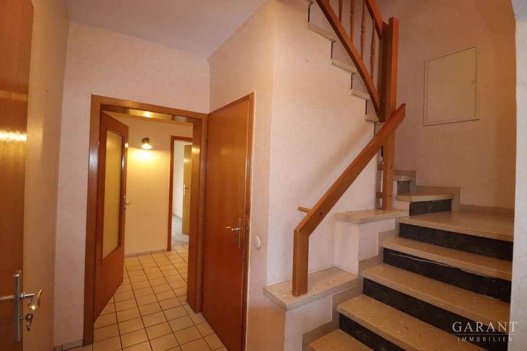 Immobilie in Wettenberg - ***Großzügiges Zweifamilienhaus in Seenähe *** - Bild 3