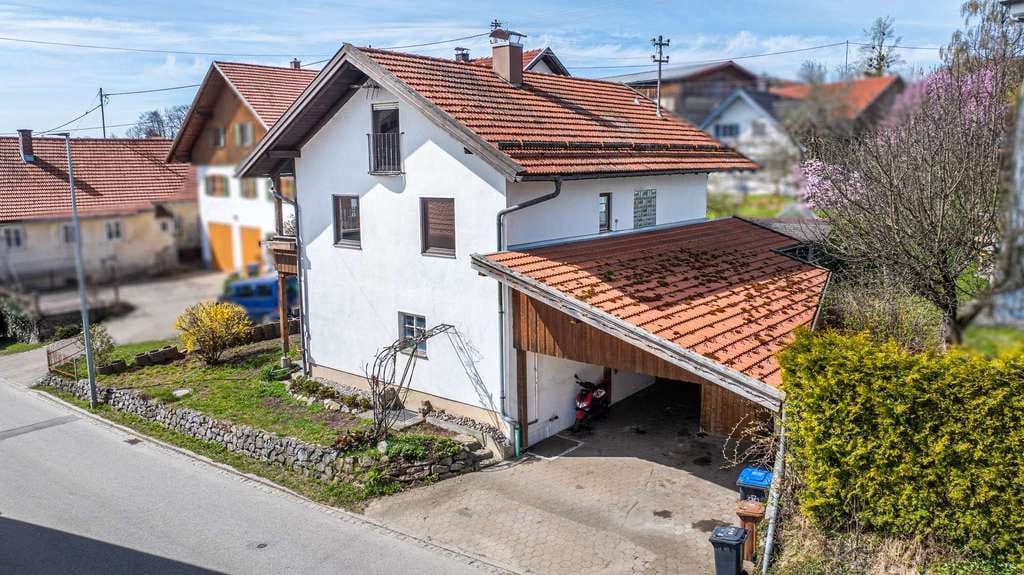 Immobilie in Schwabsoien - Kleines Haus, großes Potenzial: Einfamilienhaus mit Gestaltungsmöglichkeiten - Bild 2