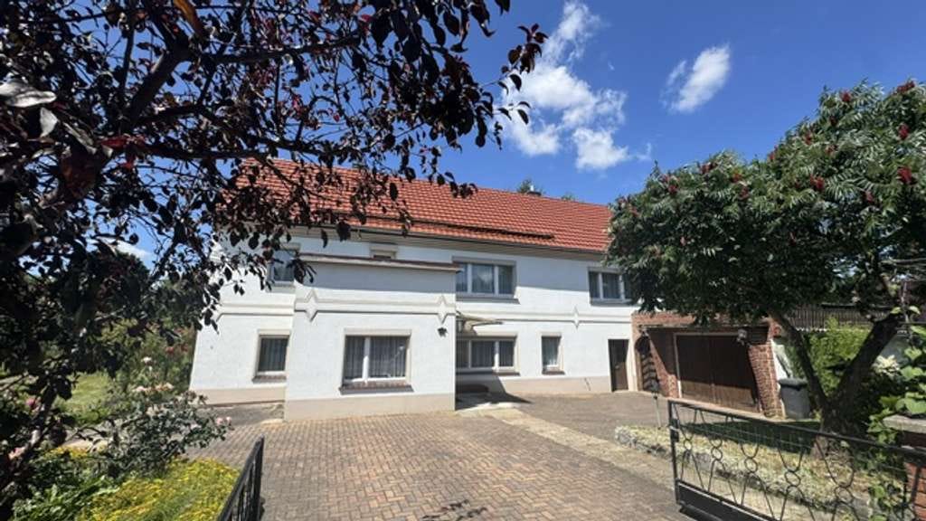 Immobilie in Markersdorf - Einfamilienhaus mit großem Grundstück in Holtendorf zum Ausbau - Bild 0
