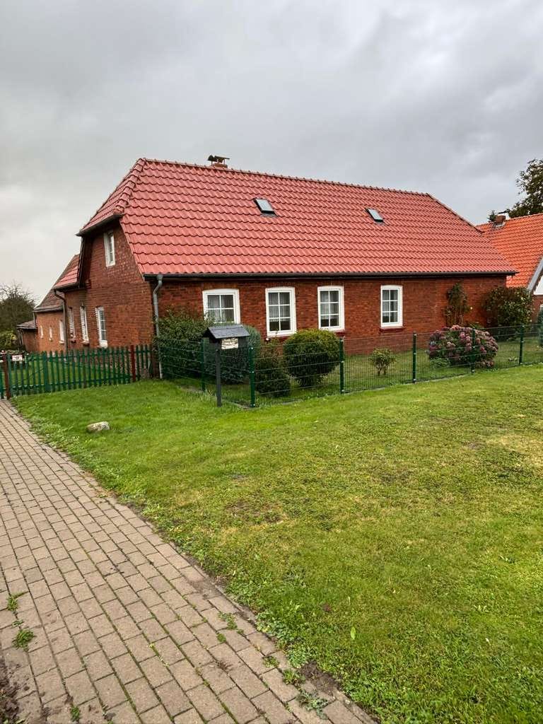 Immobilie in Amt Neuhaus - Provisionsfrei - sanierungsbedürftiges Landhaus auf großem Grundstück mit Elbeweitblick - Bild 1