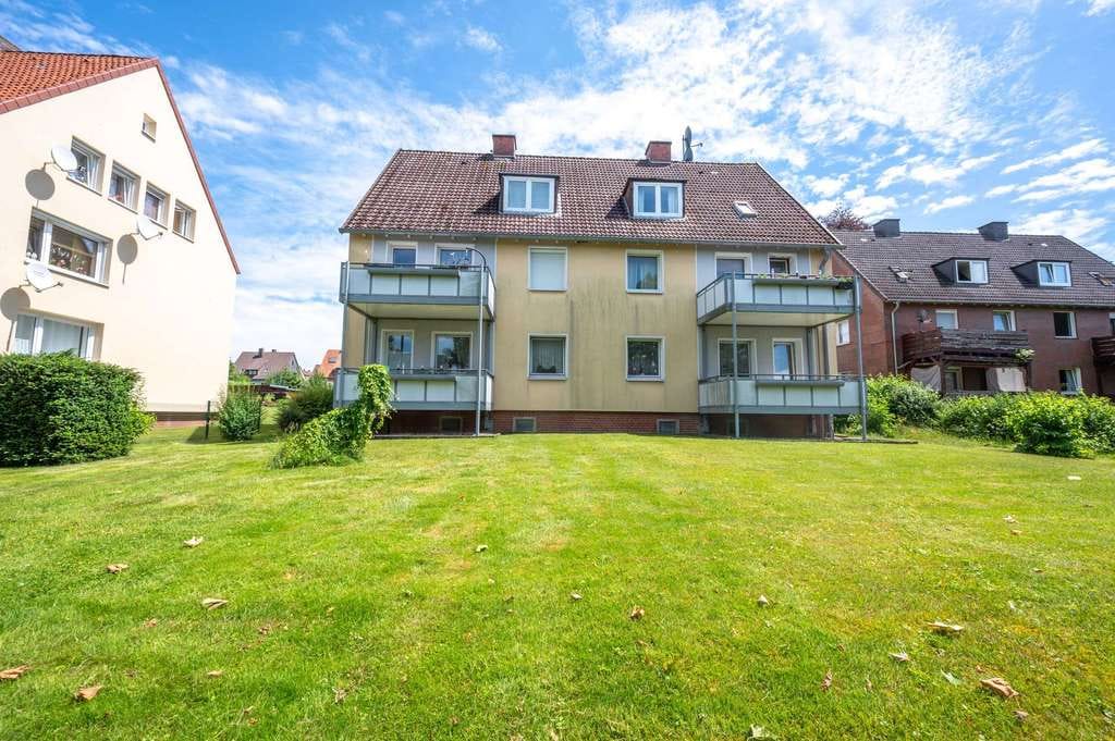 Immobilie in Lauenau - Solide Kapitalanlage mit Entwicklungspotenzial – Voll vermietetes Mehrfamilienhaus in Lauenau - Bild 1