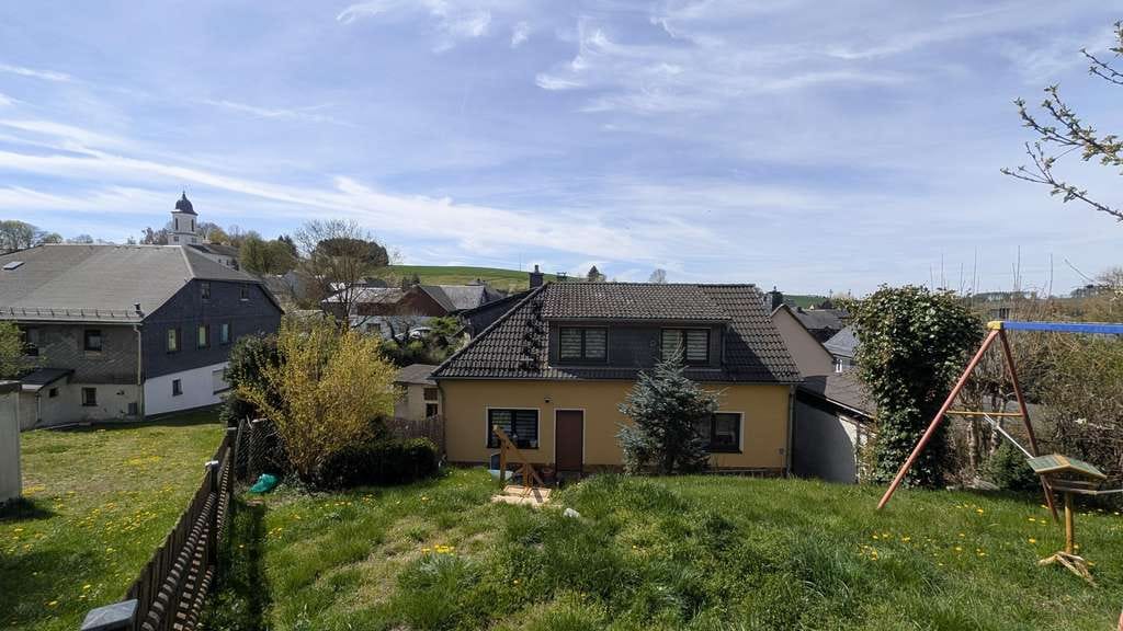 Immobilie in Remptendorf - Zwei Fliegen mit einer Klappe: Saniertes Wohngefühl im Neubau – freie Hand im Altbau - Bild 1