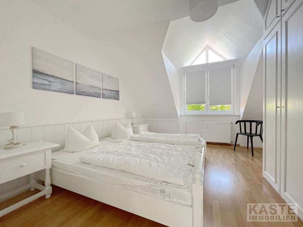 Immobilie in Bastorf - Rerik | voll möbliertes Penthouse-Apartment mit Balkon, Kamin und fußläufig zum Sandstrand - Bild 4