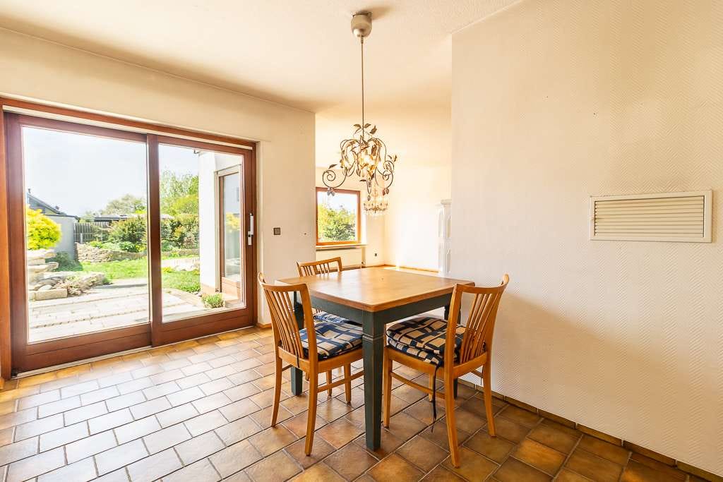 Immobilie in Eckersdorf - Familienparadies in ruhiger Randlage mit Sauna, Pool & Fernblick - Bild 4