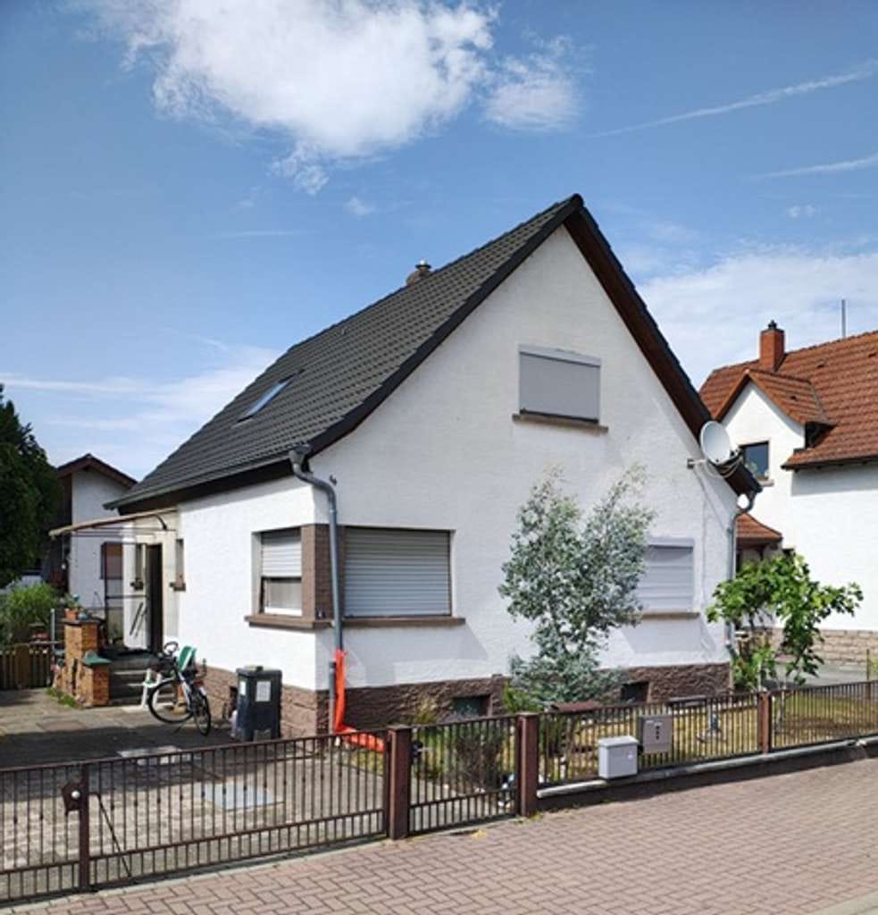 Immobilie in Einhausen - Großes Grundstück mit zwei Häusern und Nebengebäude in ruhiger Lage - Bild 3