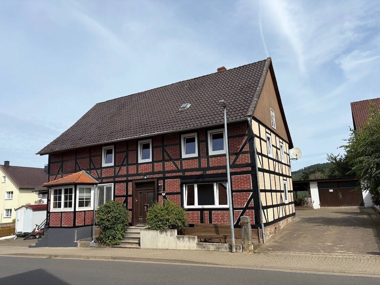 Immobilie in Kalefeld - Zweifamilienhaus mit Anbau, Innenhof und Garten in Sebexen! - Bild 3