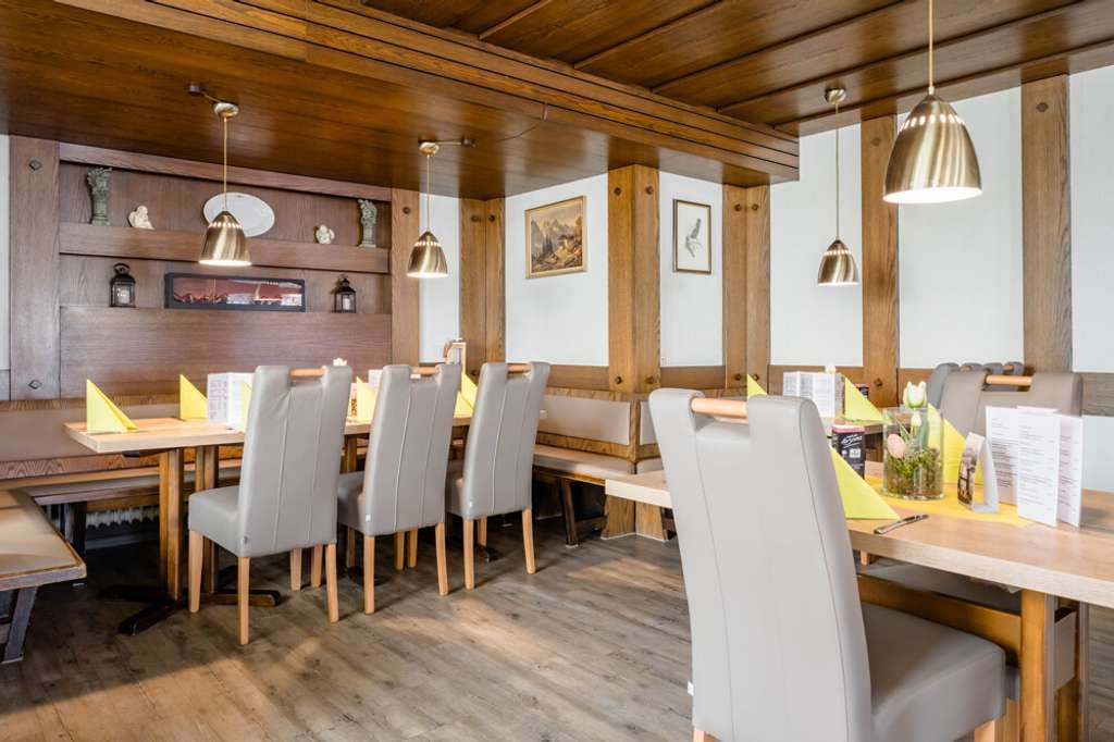 Immobilie in Münsingen - Viel Raum für individuelle Konzepte - Gastronomie oder MFH-Perspektive! - Bild 3