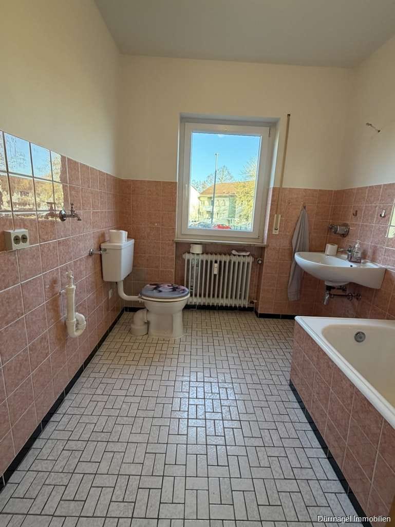 Immobilie in Wassertrüdingen - Zwei-Zimmer-Wohnung in zentraler Lage von Wassertrüdingen - Bild 1
