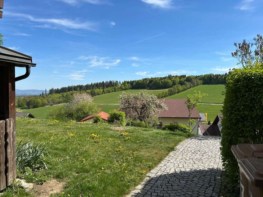 Immobilie in Thurmansbang - Thurmansbang: 1,5-Erdgeschosswohnung im Bay. Wald, voll eingerichtet, idyllischer Ausblick - Bild 0