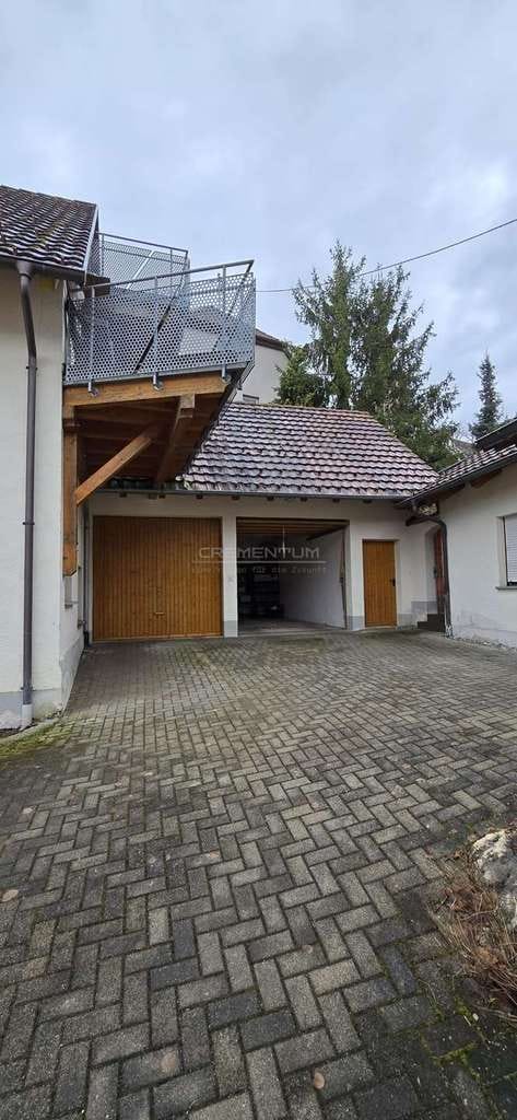 Immobilie in Blumberg - MFH-Ensemble mit 5 Wohnungen & Lager/Halle – solide Kapitalanlage (provisionsfrei) - Bild 4