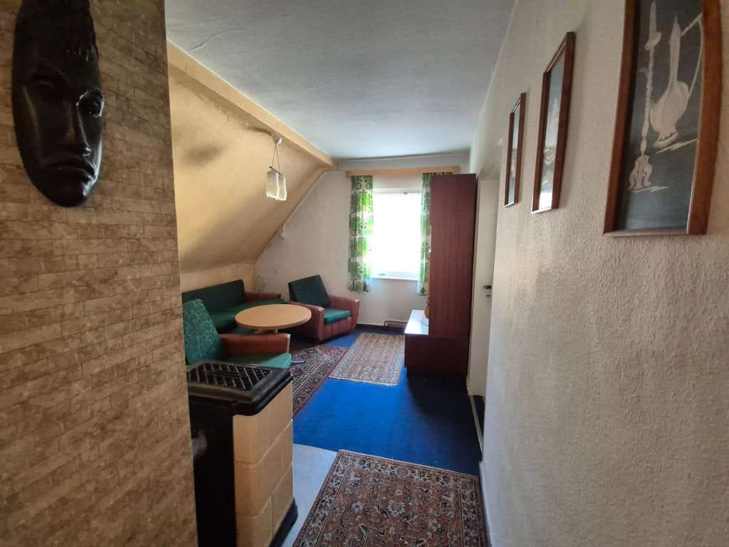 Immobilie in Greußen - Einfamilienhaus mit Garten und Garage zu verkaufen! - Bild 2