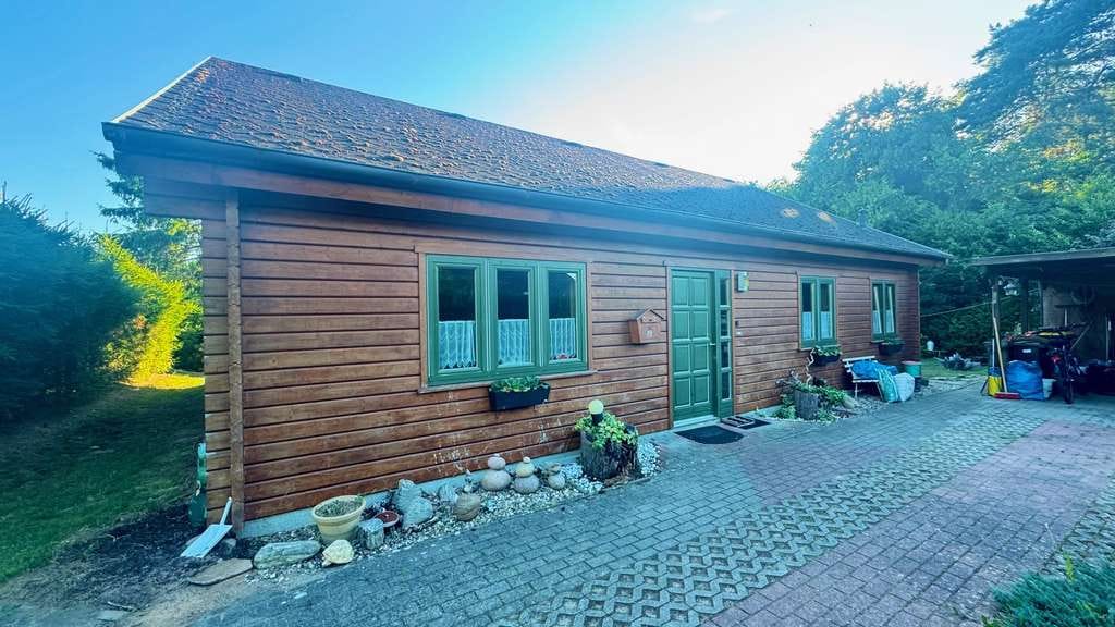 Immobilie in Dabel - Charmantes Einfamilienhaus mit Vollbad, Carport, Terrasse und 551 qm Grundstück...!!! - Bild 2