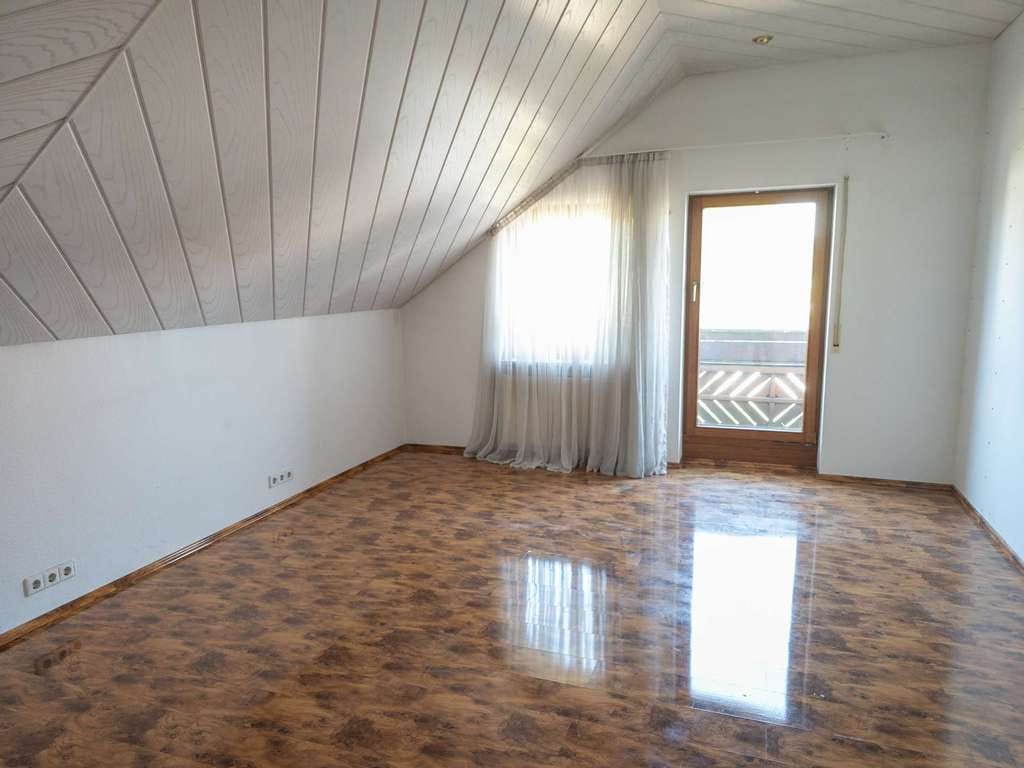 Immobilie in Schlierbach - 2-Zimmer-Wohnung mit Dachterrasse & Balkon in Schlierbach bei Göppingen - provisionsfrei! - Bild 3