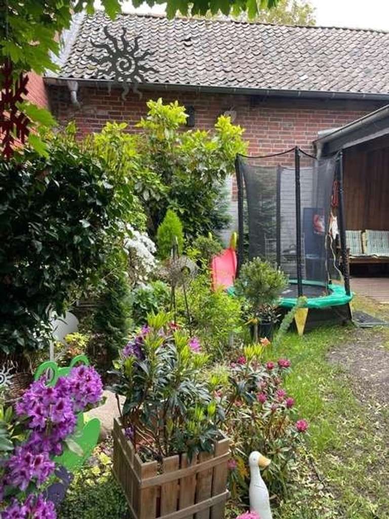 Immobilie in Korschenbroich - Gemütliches Einfamilienhaus mit Innenhof in zentraler Lage von Korschenbroich - Glehn - Bild 2