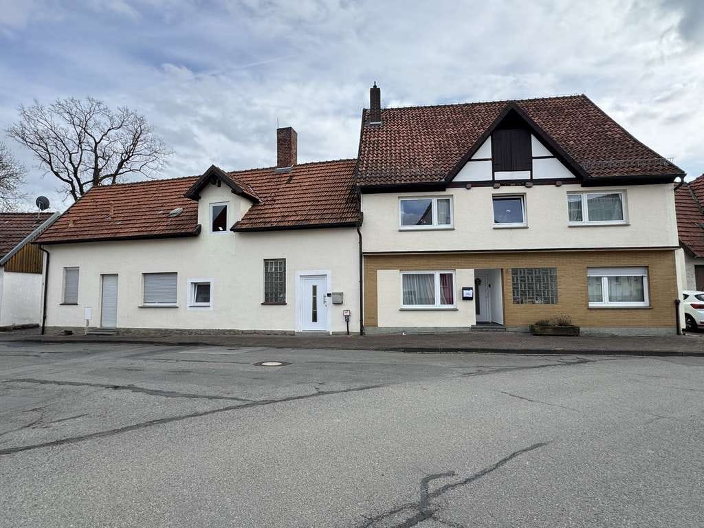 Immobilie in Borgentreich - Charmantes Dreifamilienhaus in Borgentreich / Kapitalanlage - Bild 0