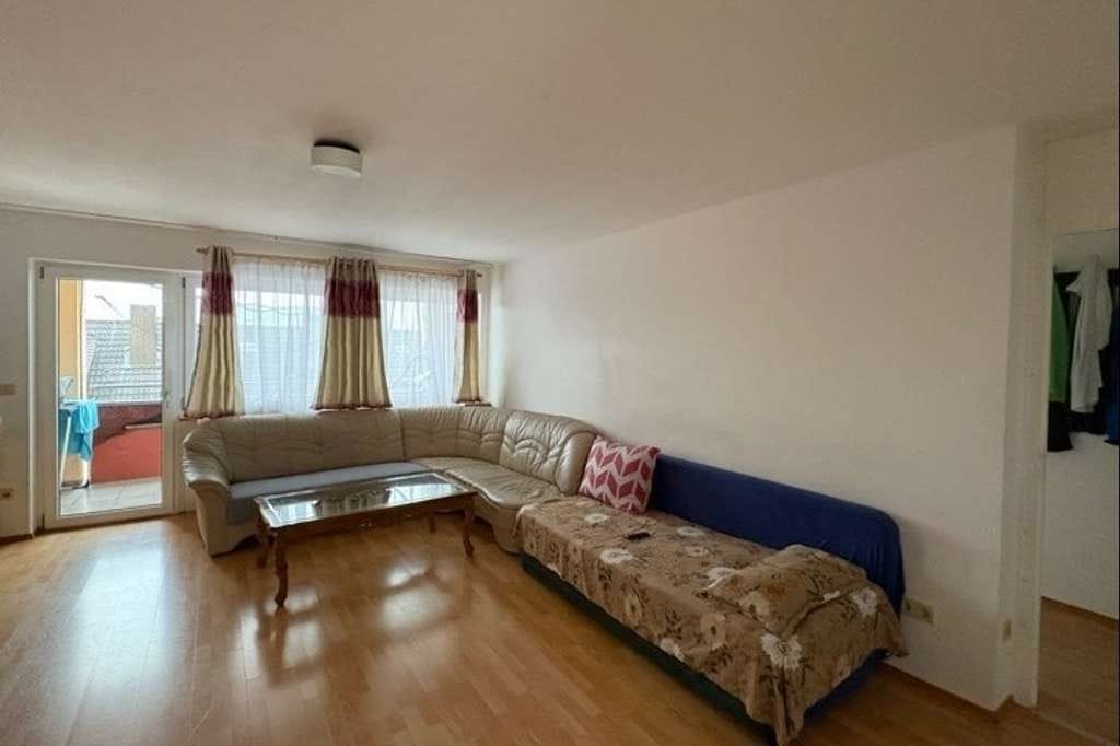 Immobilie in Altdorf bei Nürnberg - Vermietete 4-Zimmer-Wohnung in Altdorf mit Balkon - Bild 1