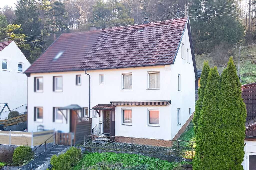 Immobilie in Burladingen - Verwirklichen Sie Ihren Wohntraum -  Haus mit Potenzial und Raum für Ihre Ideen - Bild 0