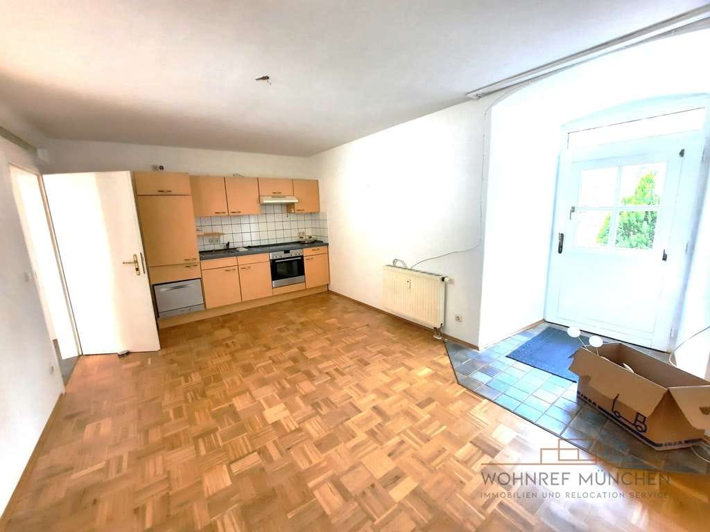 Immobilie in Obertraubling - Rarität im Raum Regensburg
2-Zimmer-Erdgeschosswohnung im historischen Wasserschloss Gebelkofen - Bild 1