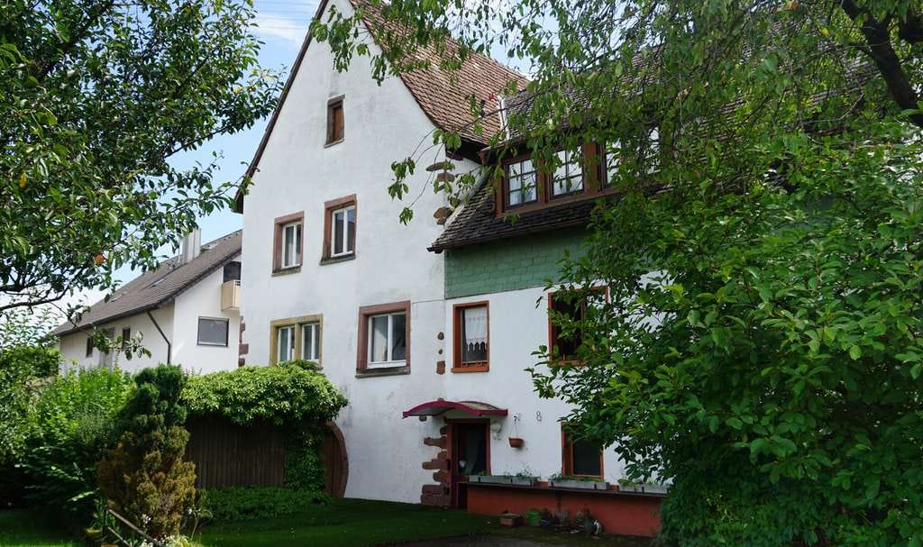 Immobilie in Kirchzarten - Mittelalterliches Juwel mit Potenzial zu verkaufen! - Bild 1