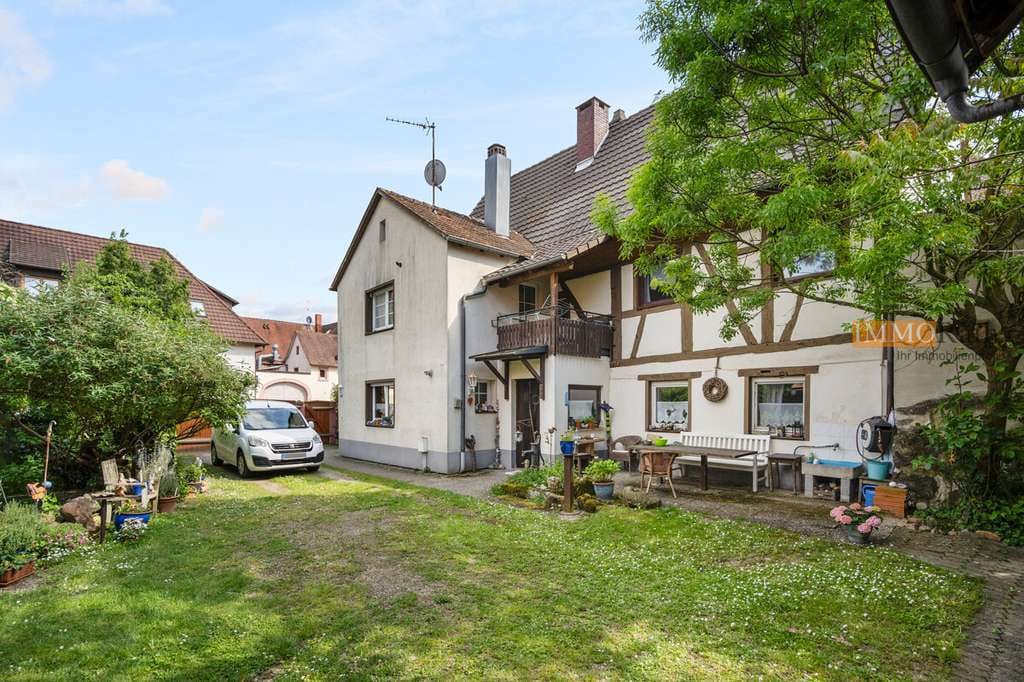 Immobilie in Sasbach am Kaiserstuhl - IMMORath.de - *Kulturdenkmal* 5-Zimmer Doppelhaushälfte mit Charme - Bild 1