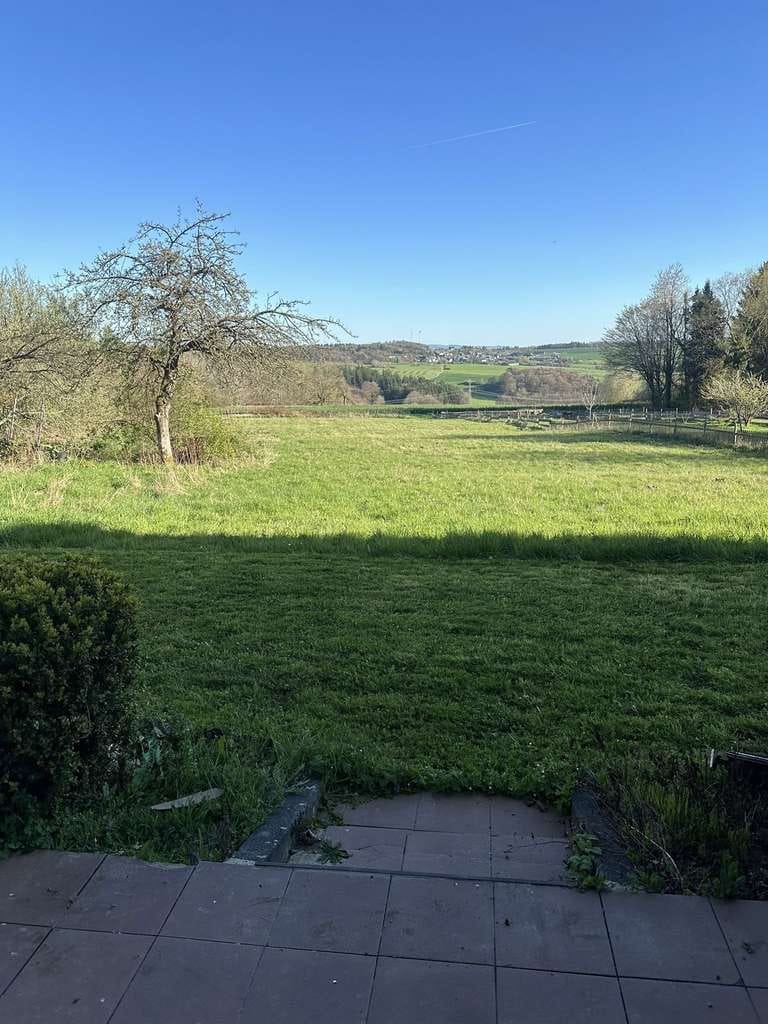 Immobilie in Peterswald-Löffelscheid - Großzügiges Mehrfamilienhaus mit 3 Wohnungen und 1019 m² Grundstück in Peterswald-Löffelscheid - Bild 1