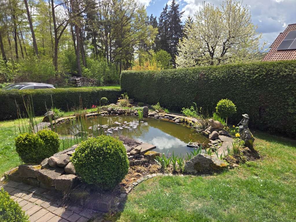 Immobilie in Neunkirchen - Geräumiges Haus mit großzügigem Garten in Waldrandlage - Bild 1
