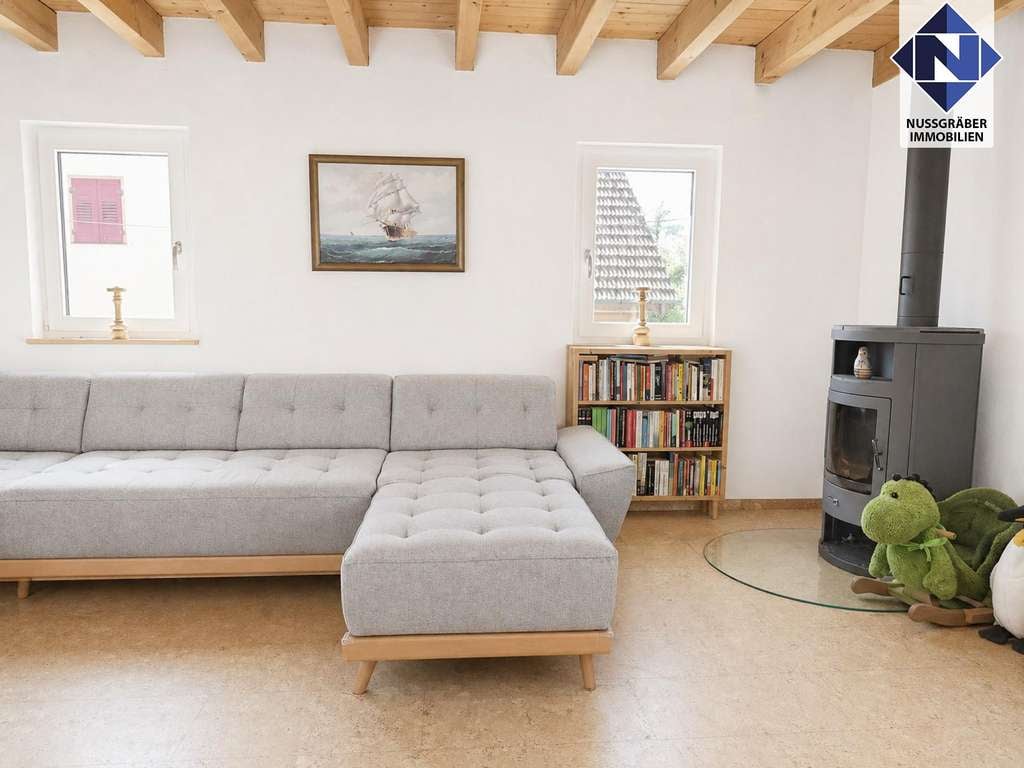 Immobilie in Frickenhausen - Gemütliches Reihenendhaus mit Dachterrasse und Galeriezimmer – ideal für Paare, kleine Familie - Bild 3