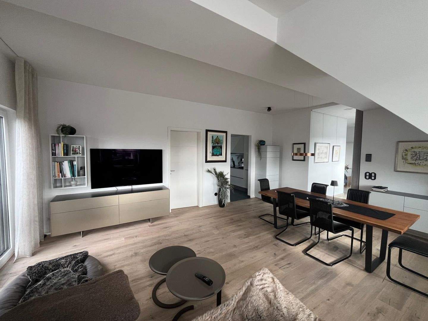 Immobilie in Möhrendorf - Neubau-Highlight 2021 - 104 m², Designküche, Sauna und private Dachterrasse - Bild 2