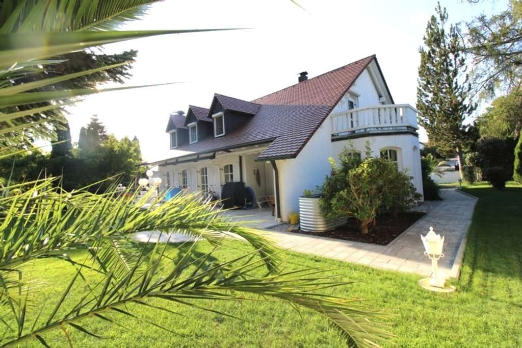 Immobilie in Adelsried - Exklusive Villa mit Schwimmhalle der Superlative auf Traumgrd. westlich Augsburg - Bild 1
