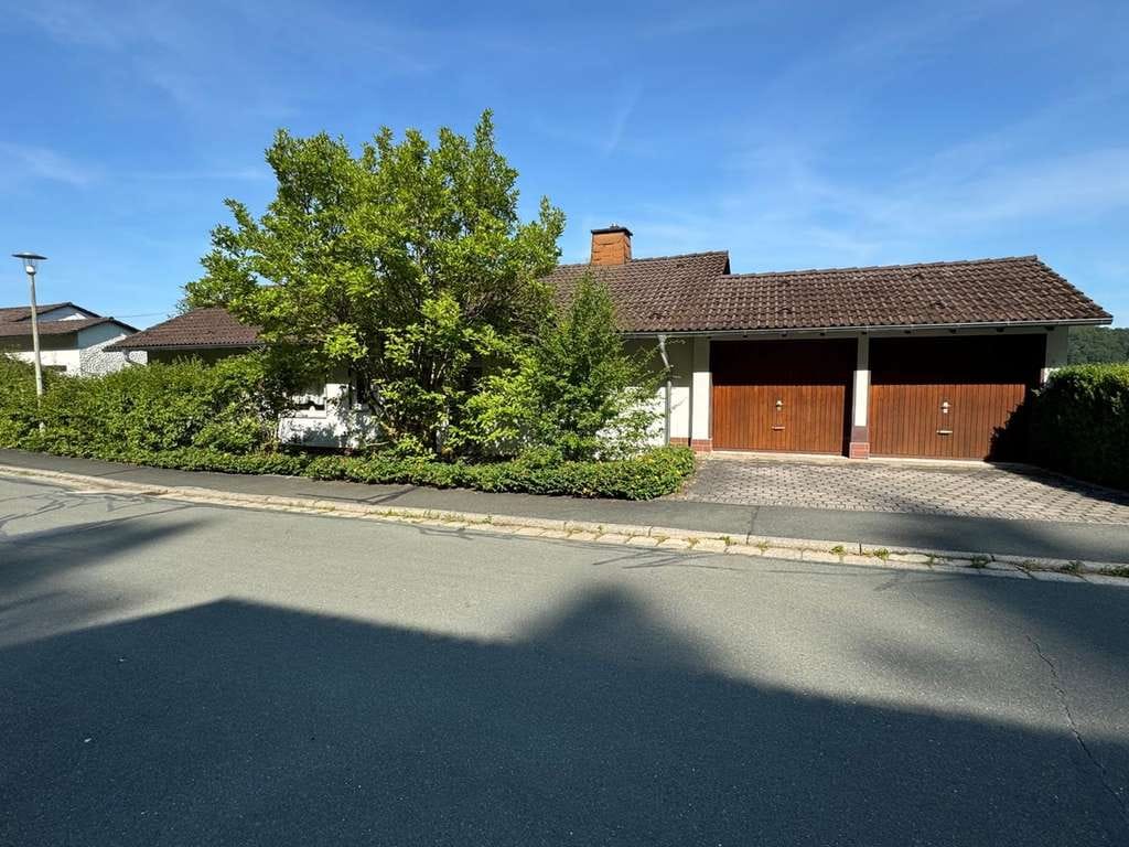 Immobilie in Trebgast - Ein Zuhause mit Raum zum Wohlfühlen für die ganze Familie - 
Großes Einfamilienhaus nahe dem idylli - Bild 1
