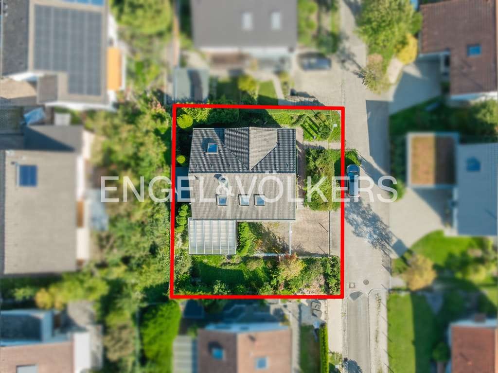 Immobilie in Adelberg - Zweifamilienhaus mit Weitblick – großzügig, gepflegt und vielseitig nutzbar - Bild 1